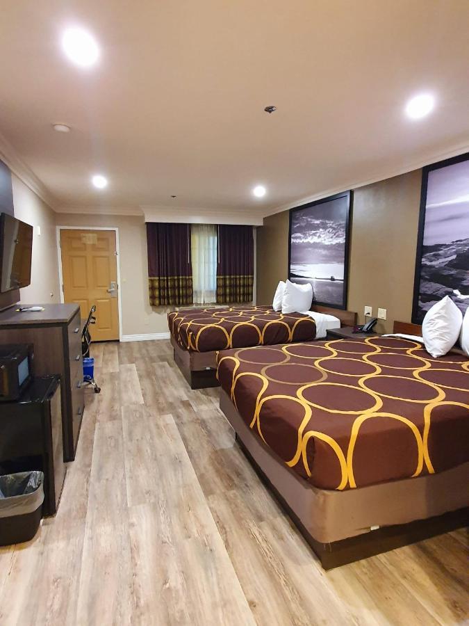 Super 8 By Wyndham Cypress Buena Park Area Exterior foto