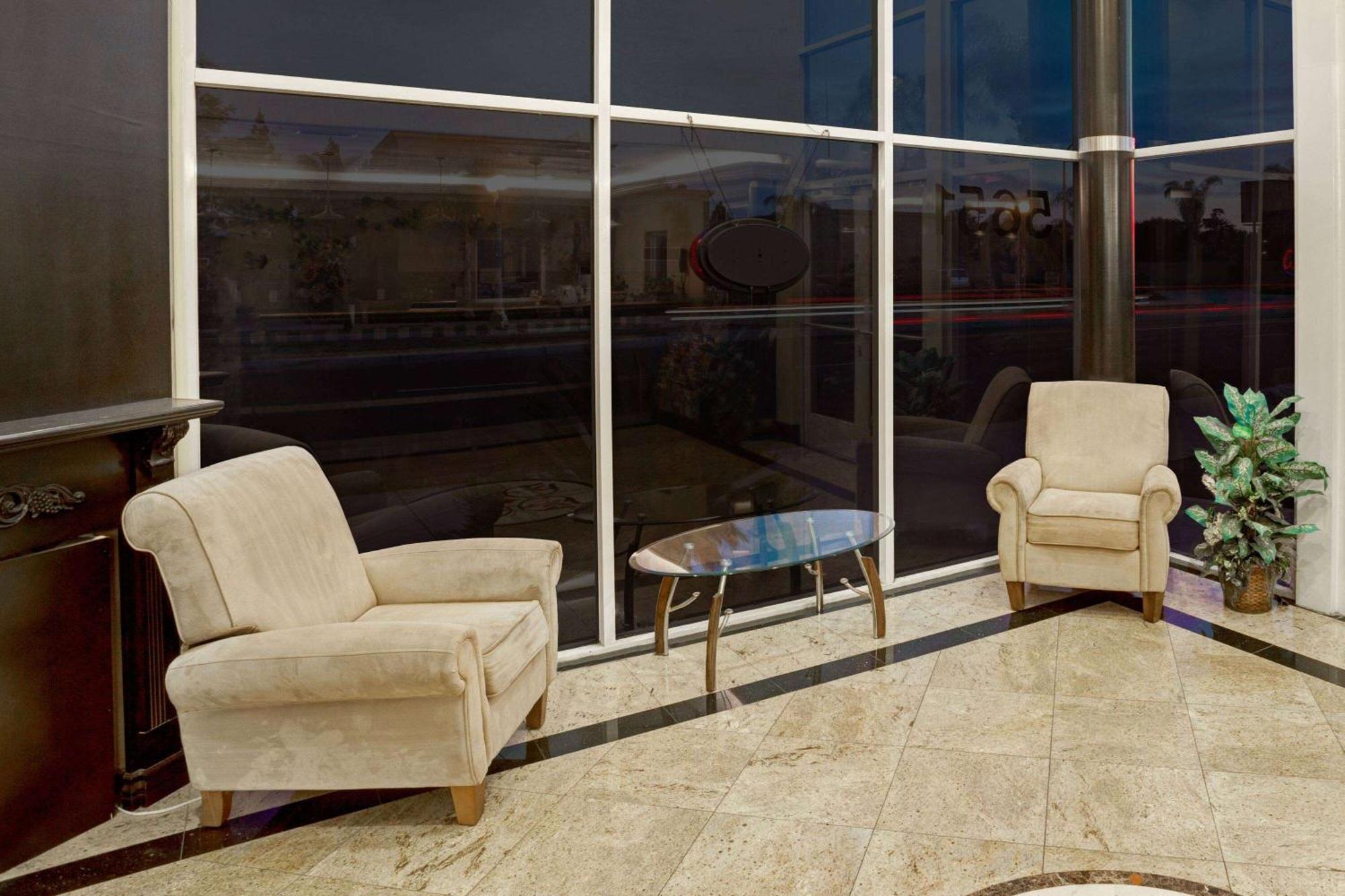 Super 8 By Wyndham Cypress Buena Park Area Exterior foto
