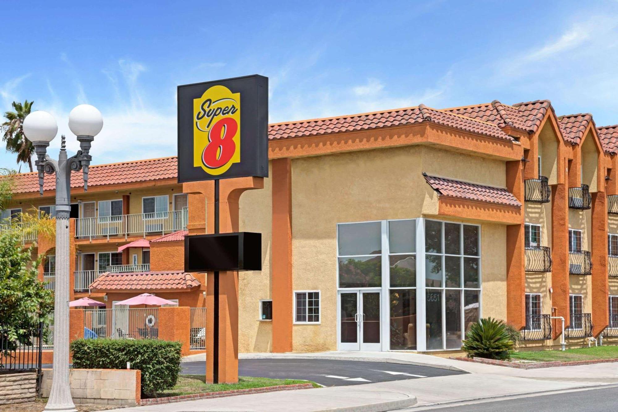 Super 8 By Wyndham Cypress Buena Park Area Exterior foto
